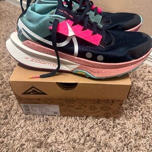 Nike Zegama 2 trail running shoes
